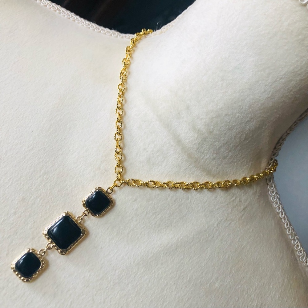 Hand crafted black chandelier pendant textured chain link necklace